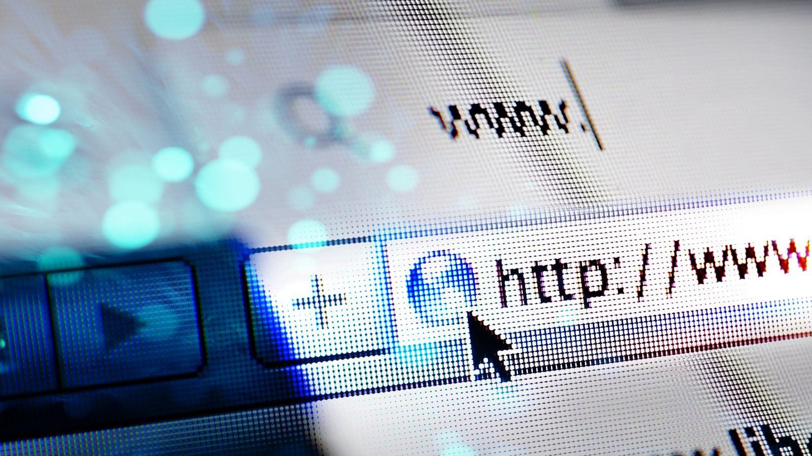 DNS query flow diagram with resolver health indicators and debugging terminal output